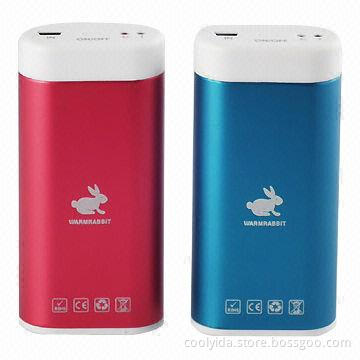 Power bank with hand warmer, fashionable appearance, 4,400mAh capacity